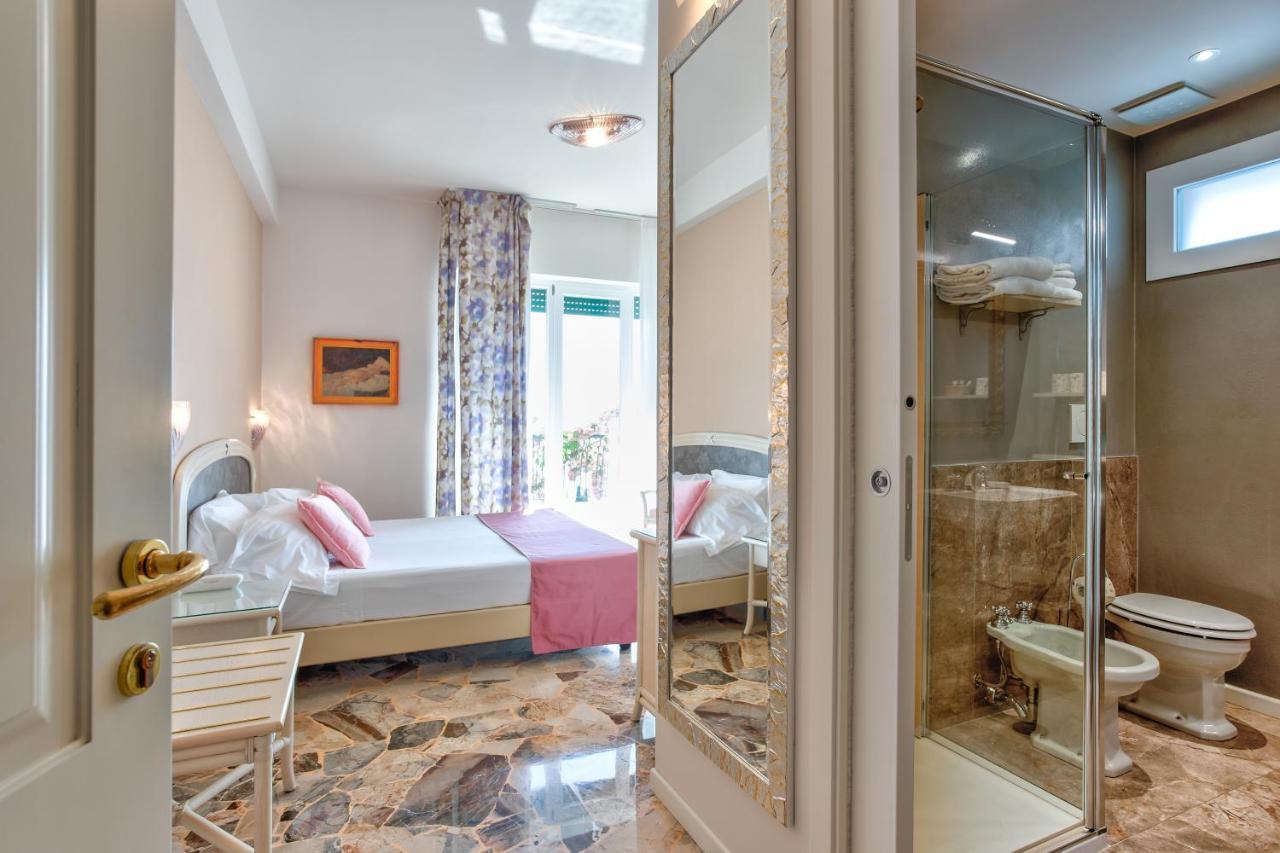 Europa Hotel 3*